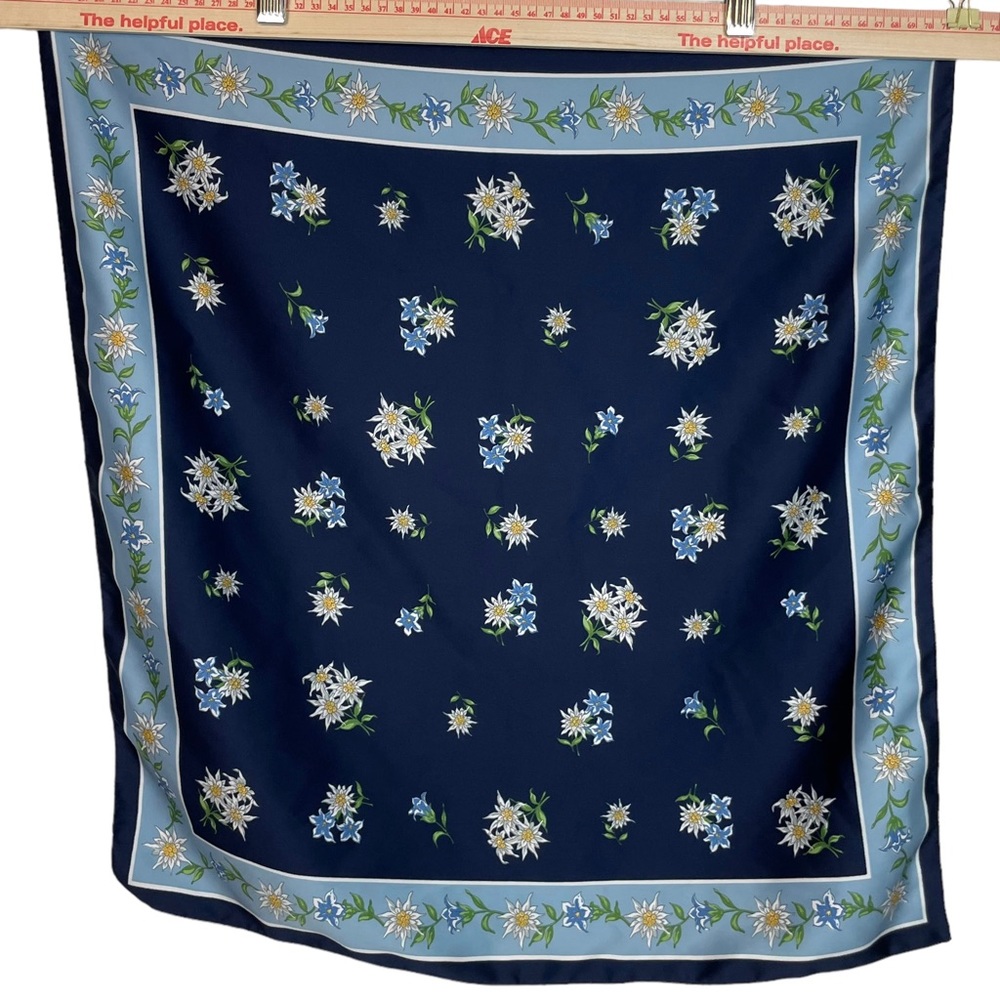 VINTAGE Blue Floral Polyester Square Scarf 22x22 Z24